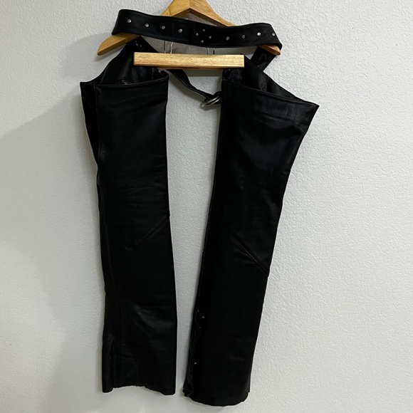 Harley-Davidson Black Leather Studded Chaps - Picture 8 of 14